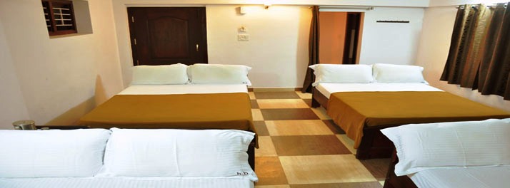 2155/Hotel Holiday Break - Valparai 08.jpg